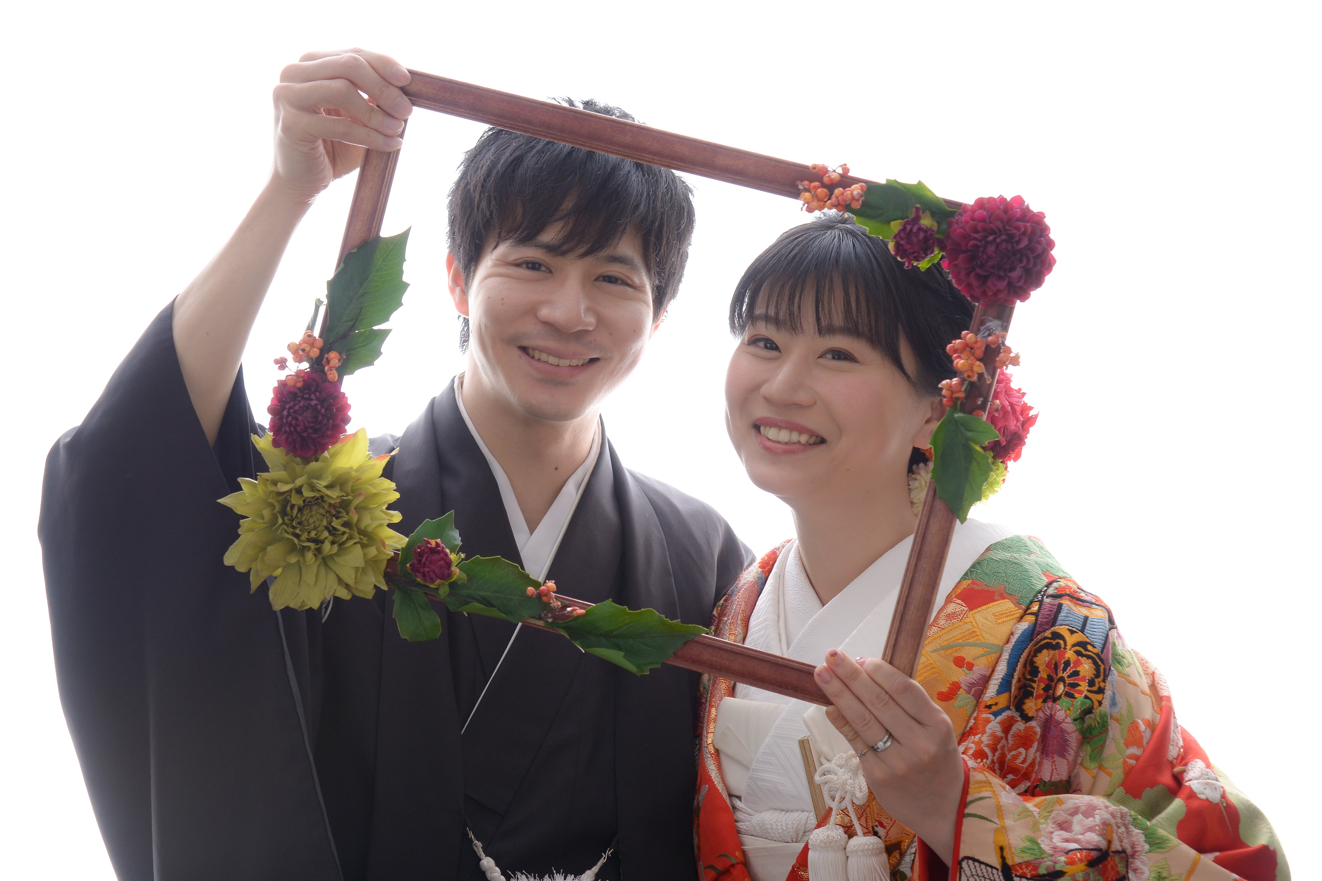 和装前撮りで使える人気アイテム選 和装で挙げる結婚式 前撮り撮影の華雅苑